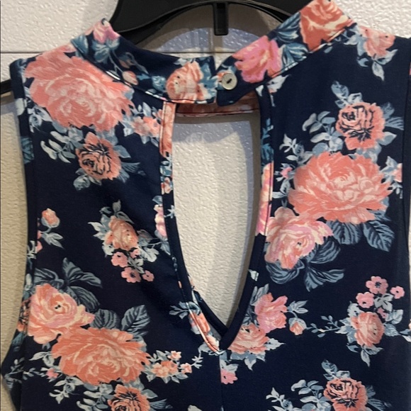 Francesca's Collections Navy and Pink Floral Blouse - Picture 6 of 6